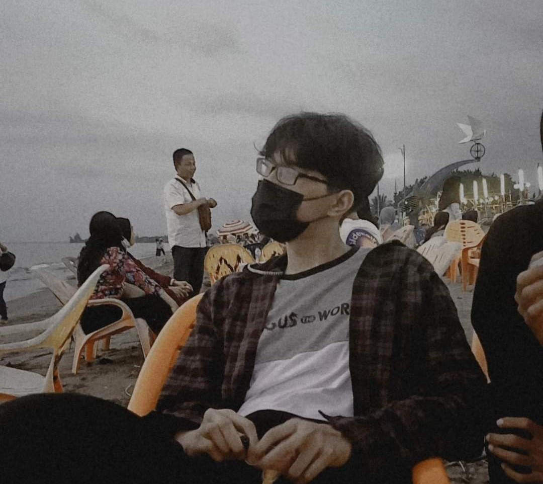 empty alt